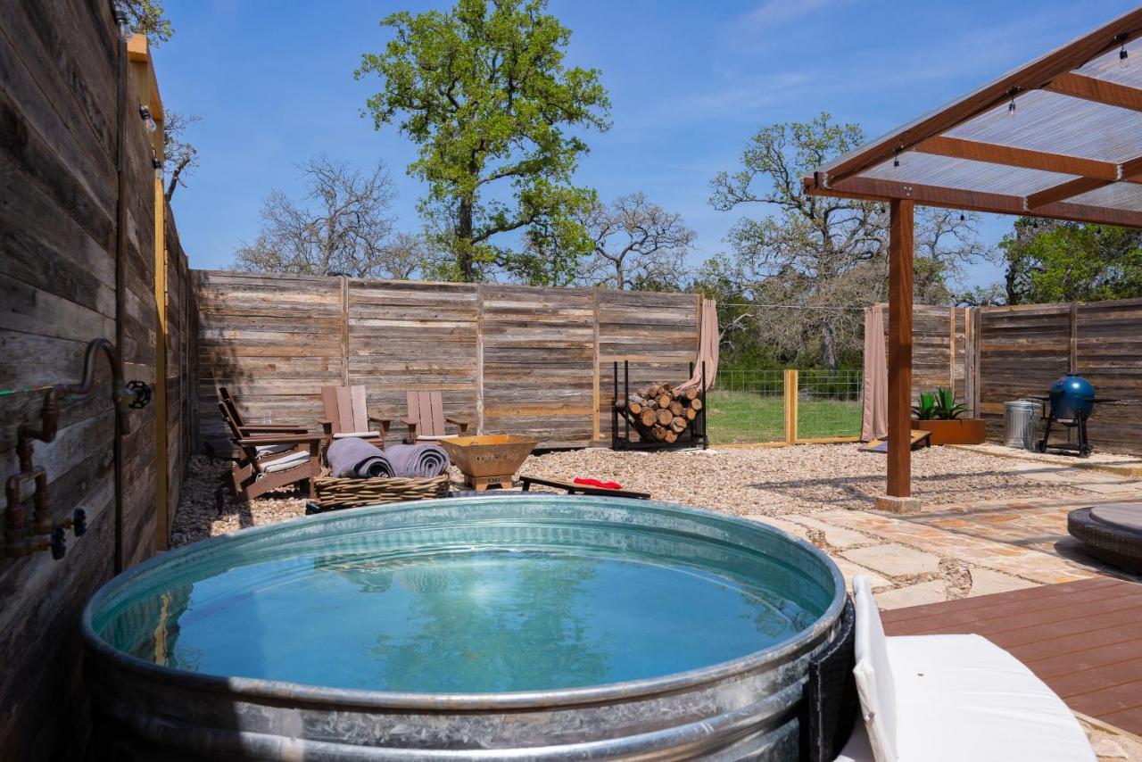 Romantic Tiny Luxury Retreat W Heated Pool, Sauna N Outdoor Shower In Wimberley 10 Acres Екстер'єр фото