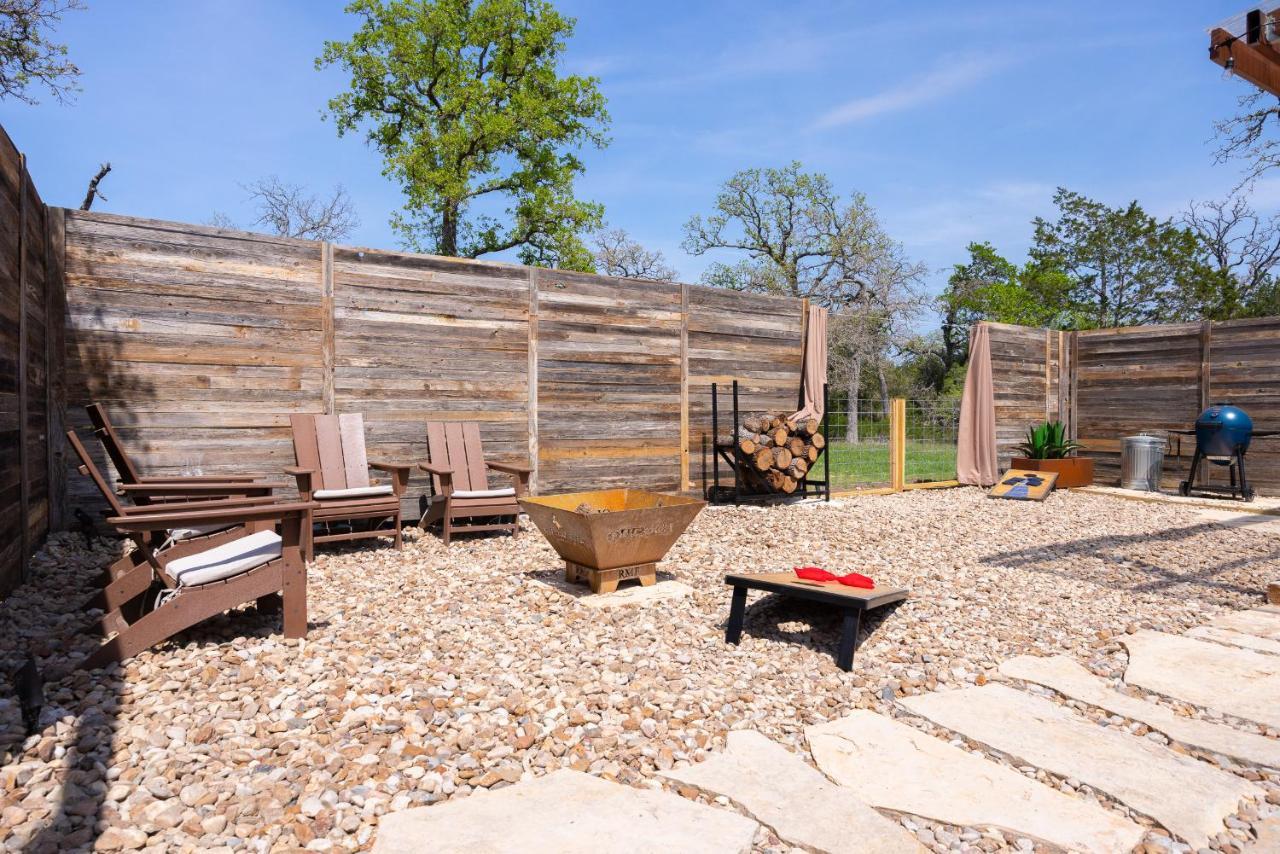 Romantic Tiny Luxury Retreat W Heated Pool, Sauna N Outdoor Shower In Wimberley 10 Acres Екстер'єр фото