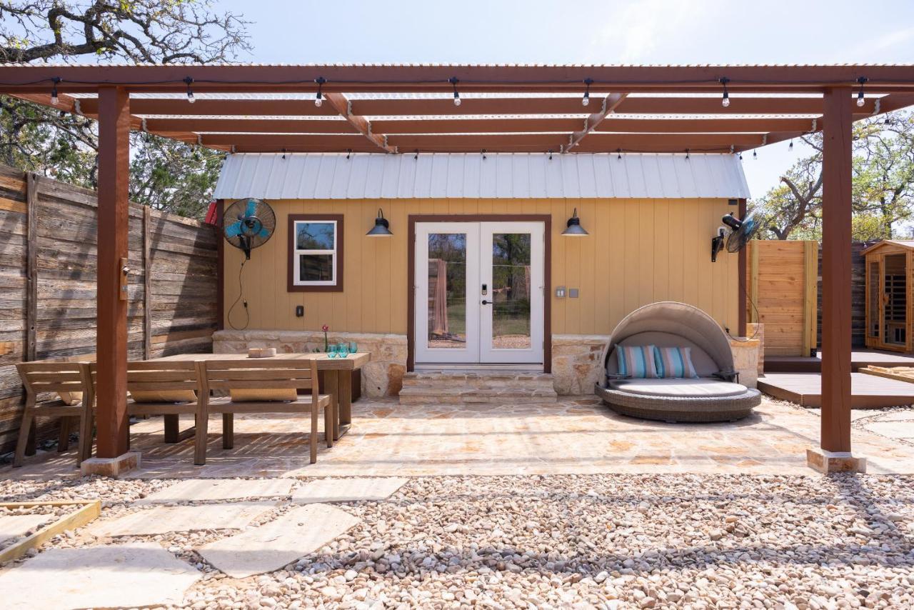 Romantic Tiny Luxury Retreat W Heated Pool, Sauna N Outdoor Shower In Wimberley 10 Acres Екстер'єр фото