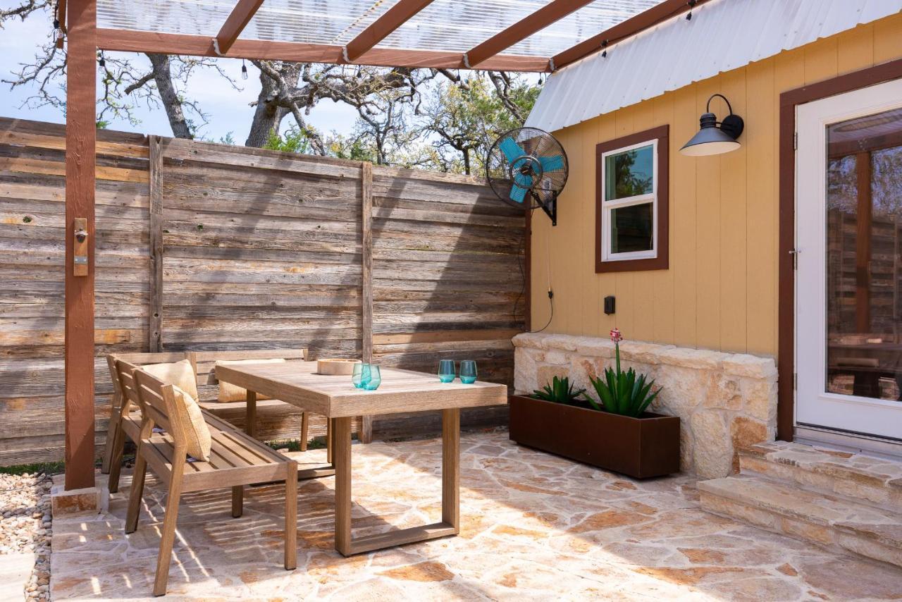 Romantic Tiny Luxury Retreat W Heated Pool, Sauna N Outdoor Shower In Wimberley 10 Acres Екстер'єр фото