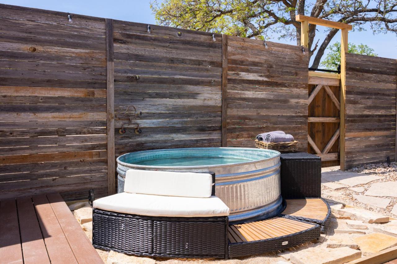 Romantic Tiny Luxury Retreat W Heated Pool, Sauna N Outdoor Shower In Wimberley 10 Acres Екстер'єр фото