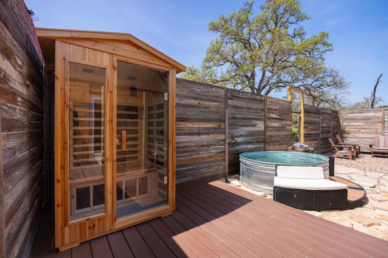 Romantic Tiny Luxury Retreat W Heated Pool, Sauna N Outdoor Shower In Wimberley 10 Acres Екстер'єр фото