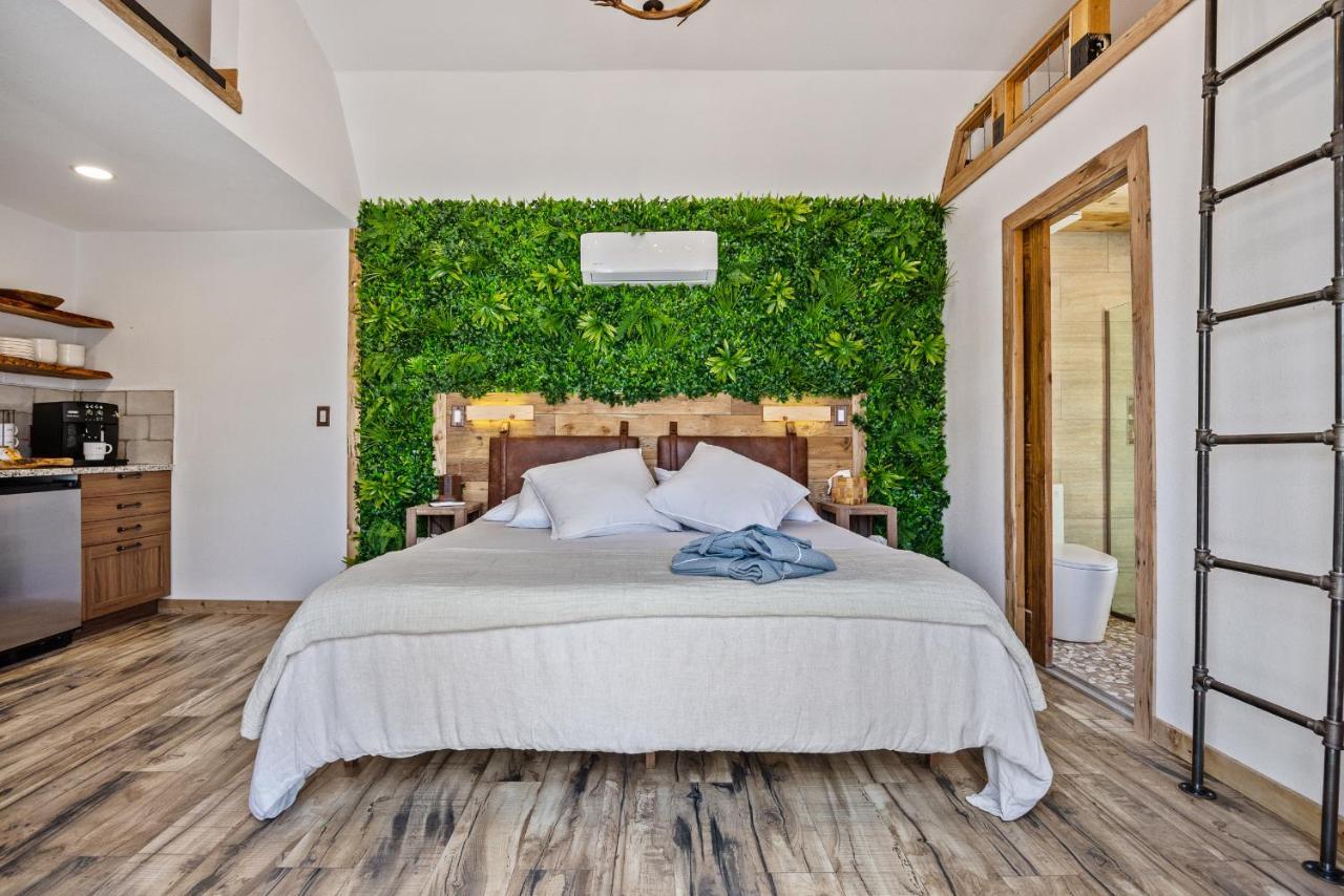 Romantic Tiny Luxury Retreat W Heated Pool, Sauna N Outdoor Shower In Wimberley 10 Acres Екстер'єр фото