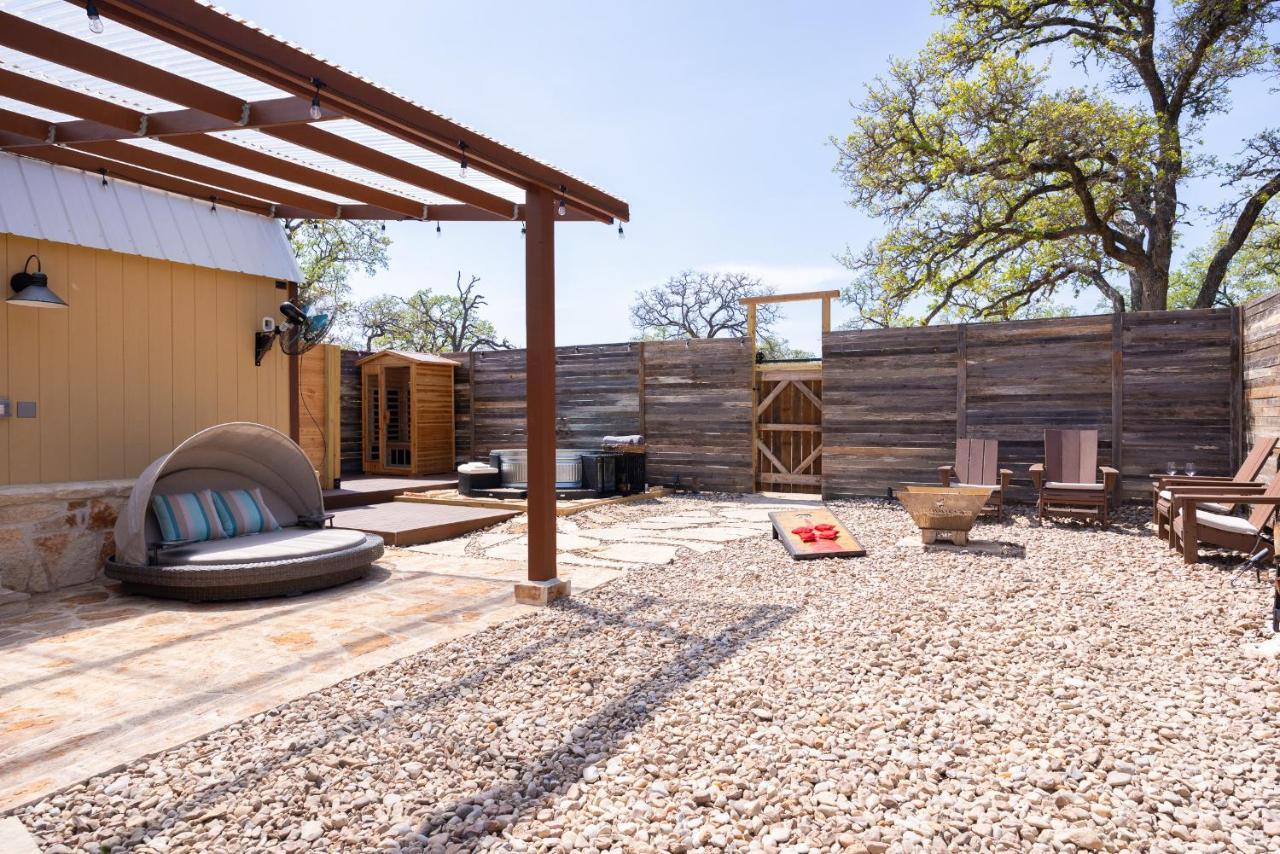 Romantic Tiny Luxury Retreat W Heated Pool, Sauna N Outdoor Shower In Wimberley 10 Acres Екстер'єр фото